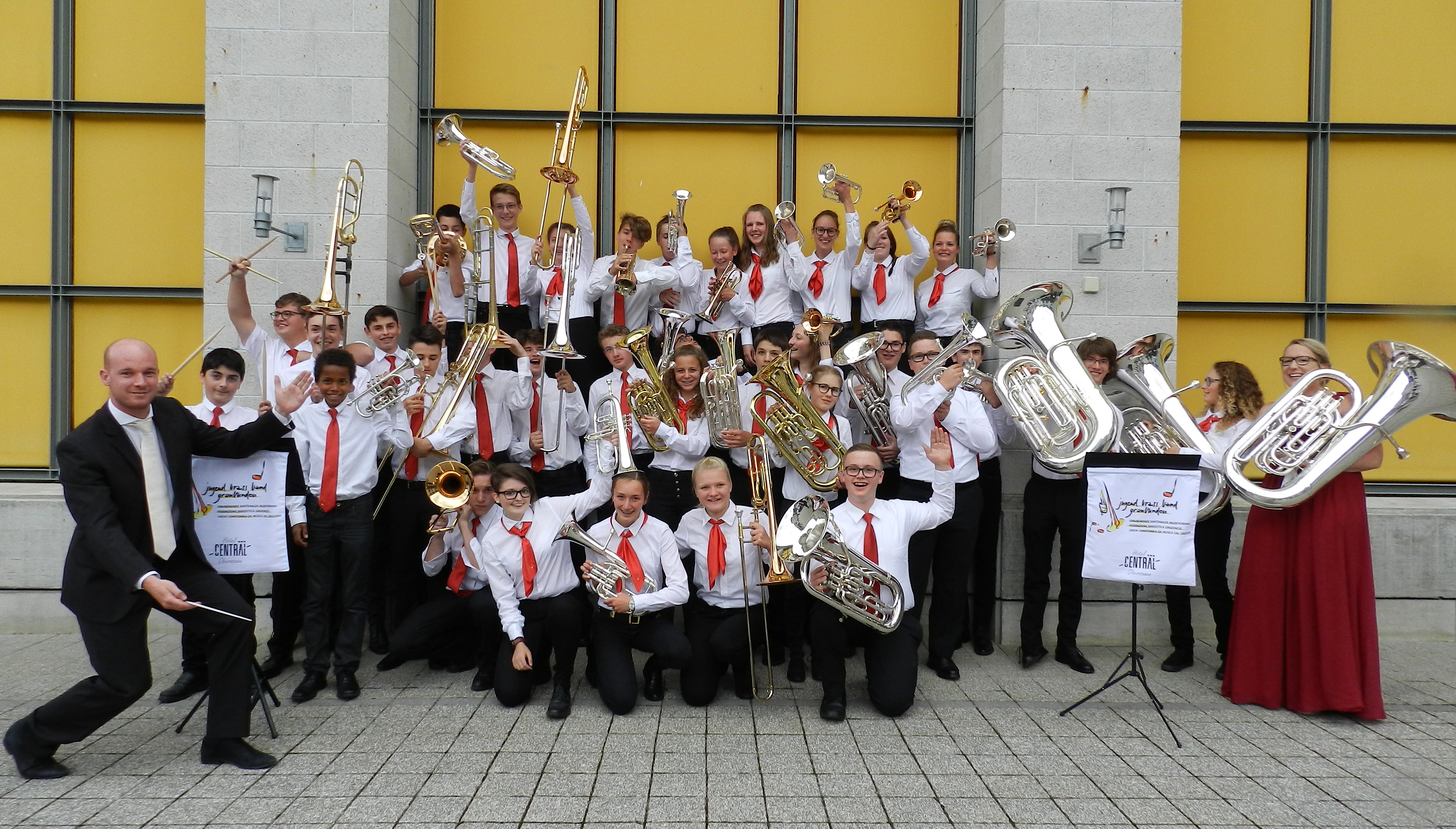 JUGEND BRASS BAND GRAUBÜNDEN